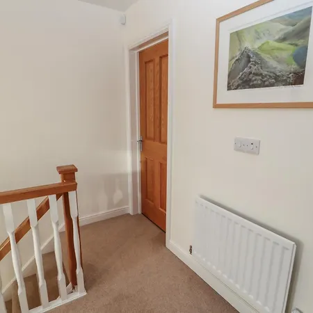 4 Centurion Rise * 彭里斯