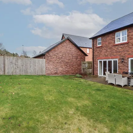 4 Centurion Rise * Пенрит