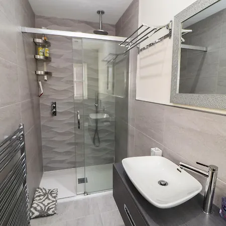 Holiday home 4 Centurion Rise *